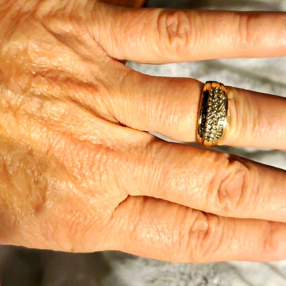 Diamond band